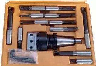 Расточная головка (с набором расточных резцов из 12 шт.) конус ISO30 - 1